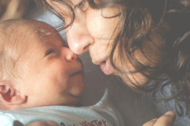 Złoto w gabinecie luster